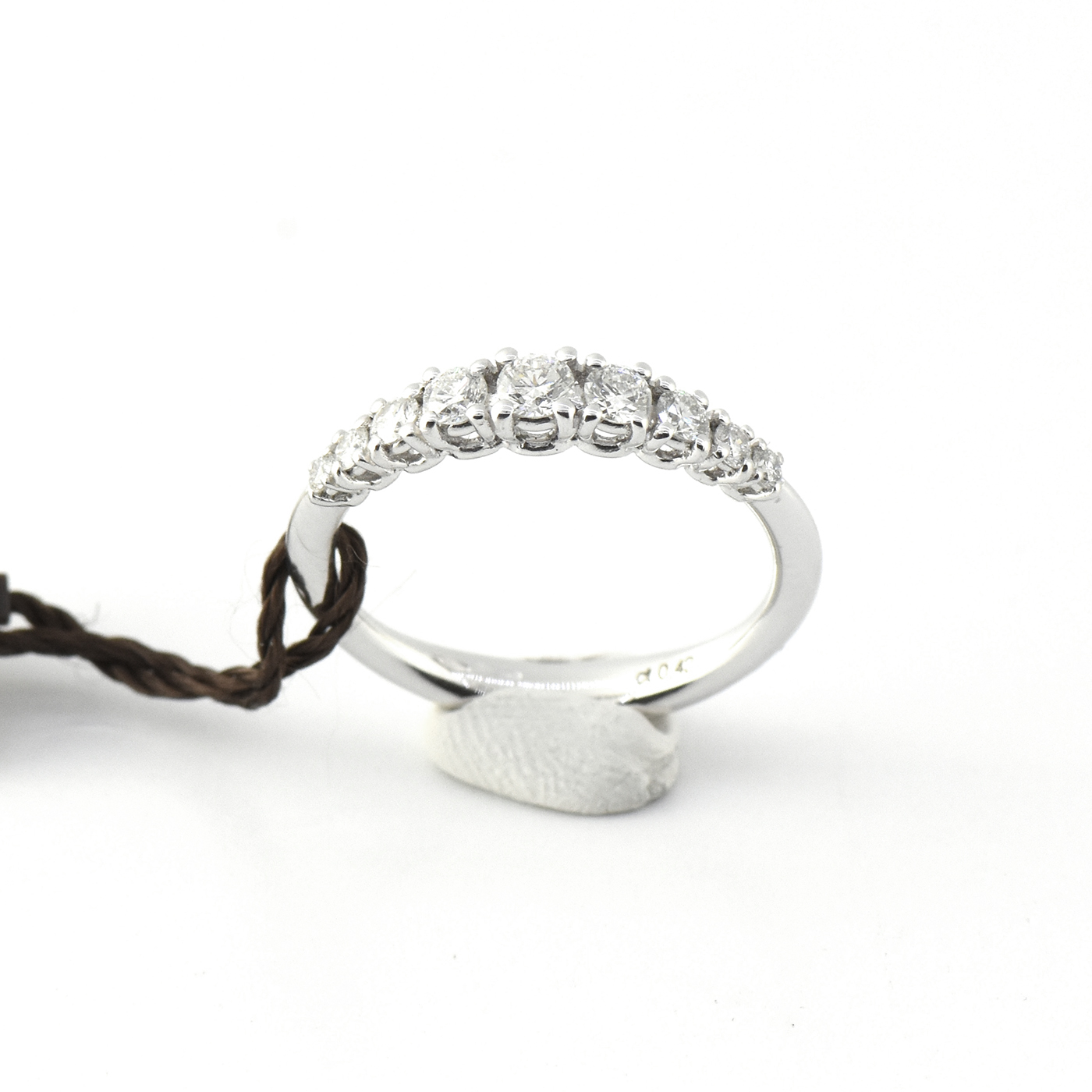 Bibigi diamonds on the veretta leather Gold 750 % Diamonds 0.70ct F/si