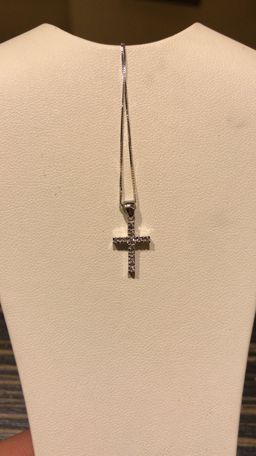 gold cross and diamond pendant A46