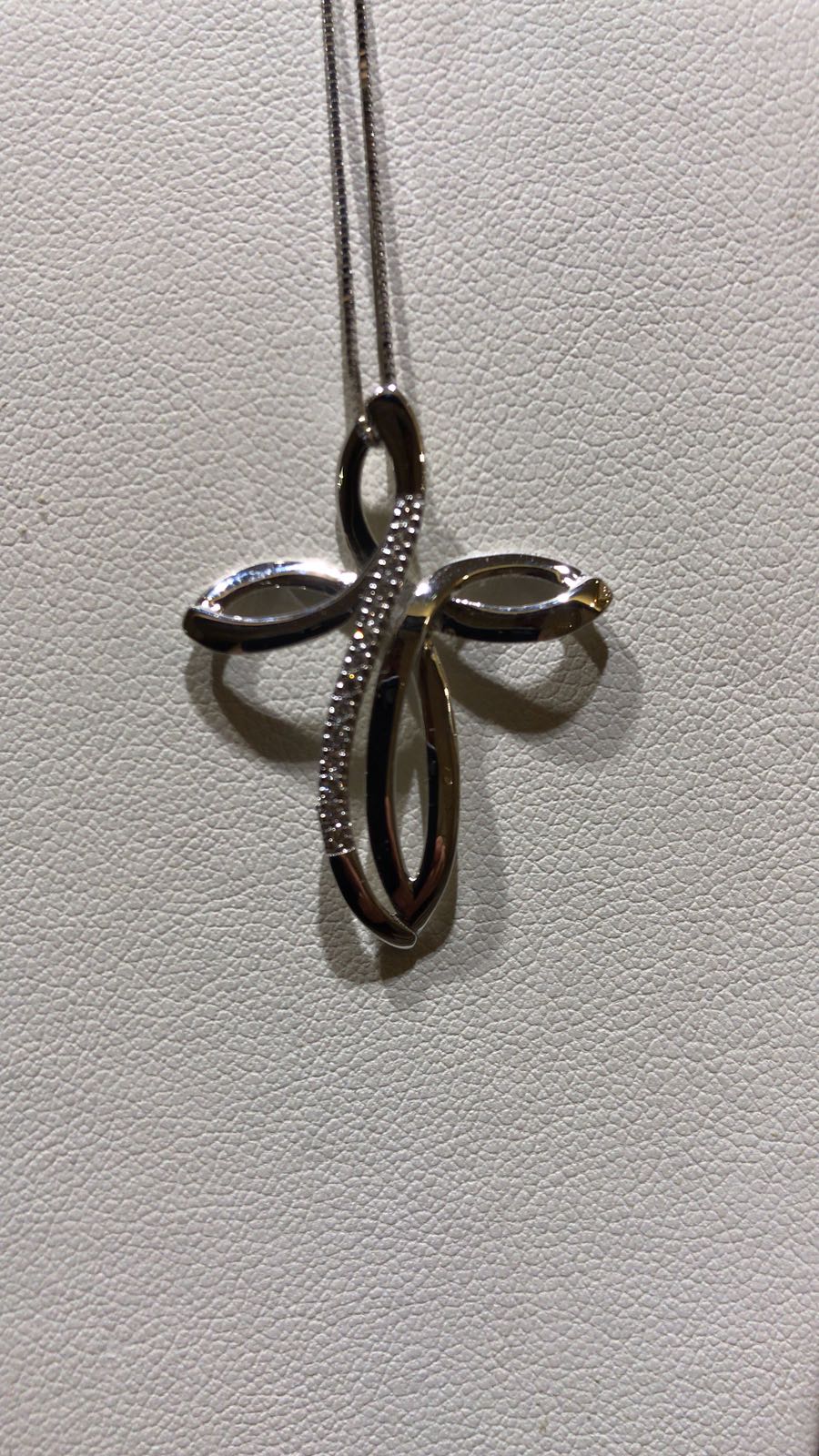 Pendant cross gold and diamonds A45