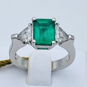 Anello smeraldo e diamanti oro 750% Art. 1848719