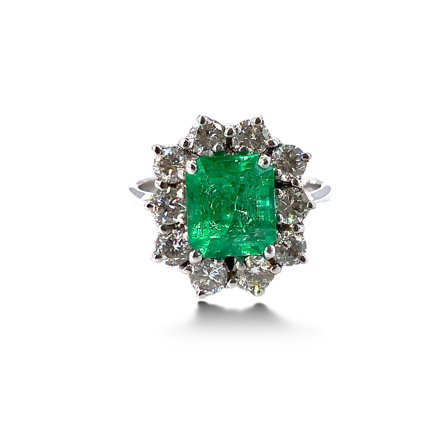 White gold and diamonds emerald ring BON TON art. AN623