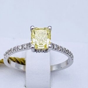 Anello solitario diamante Fancy Gia America in  oro bianco 750%  Art.ANSOL114