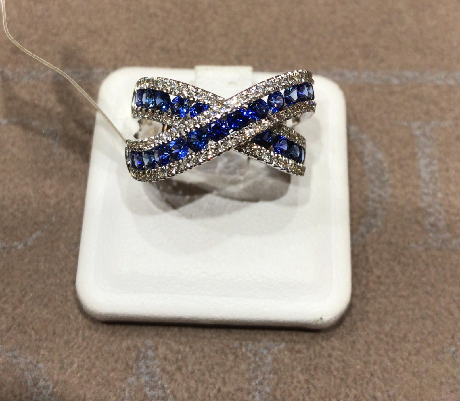 Anello zaffiri blue oro bianco 750%