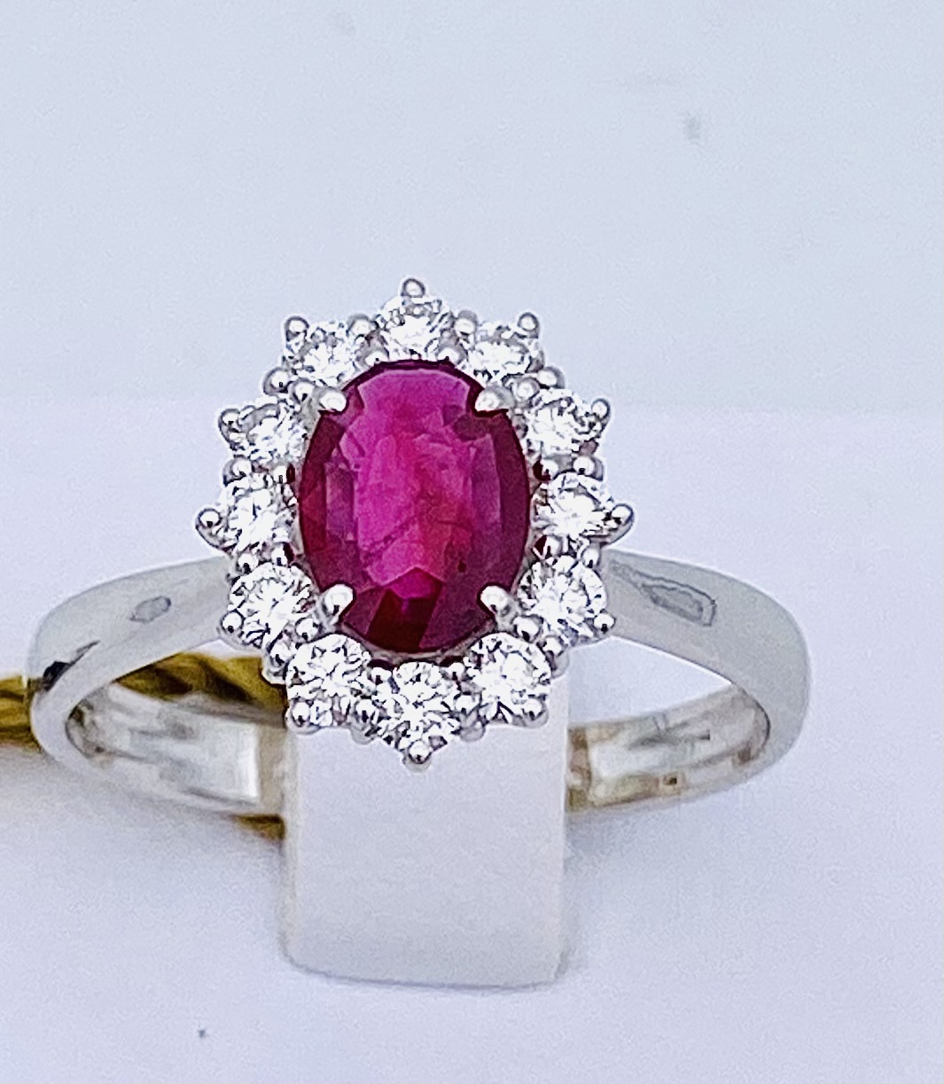 RUBY AND DIAMOND RING 750% GOLD ART. AN1005