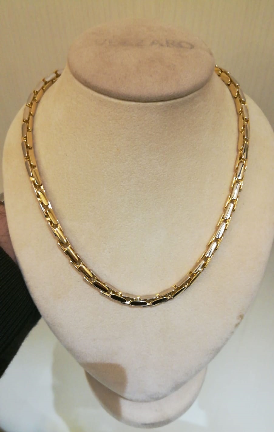 Two-tone gold necklace