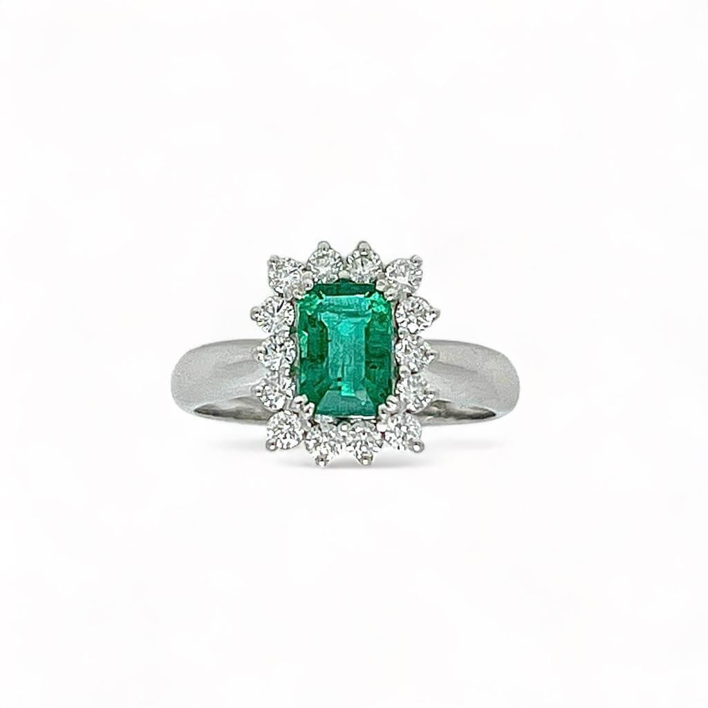 Emerald ring diamonds and white gold 750% ART. AN1139