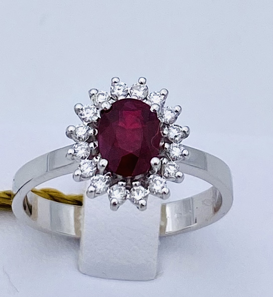 RUBY RING AND GOLD DIAMONDS 750% ART. AN1147
