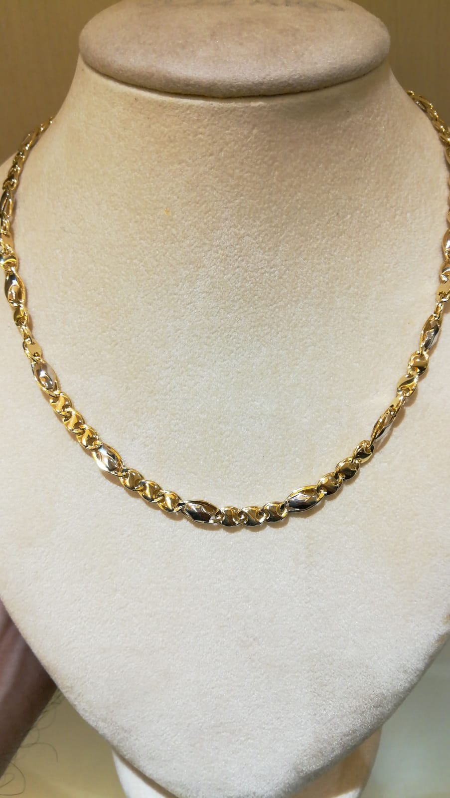 Two-tone gold necklace