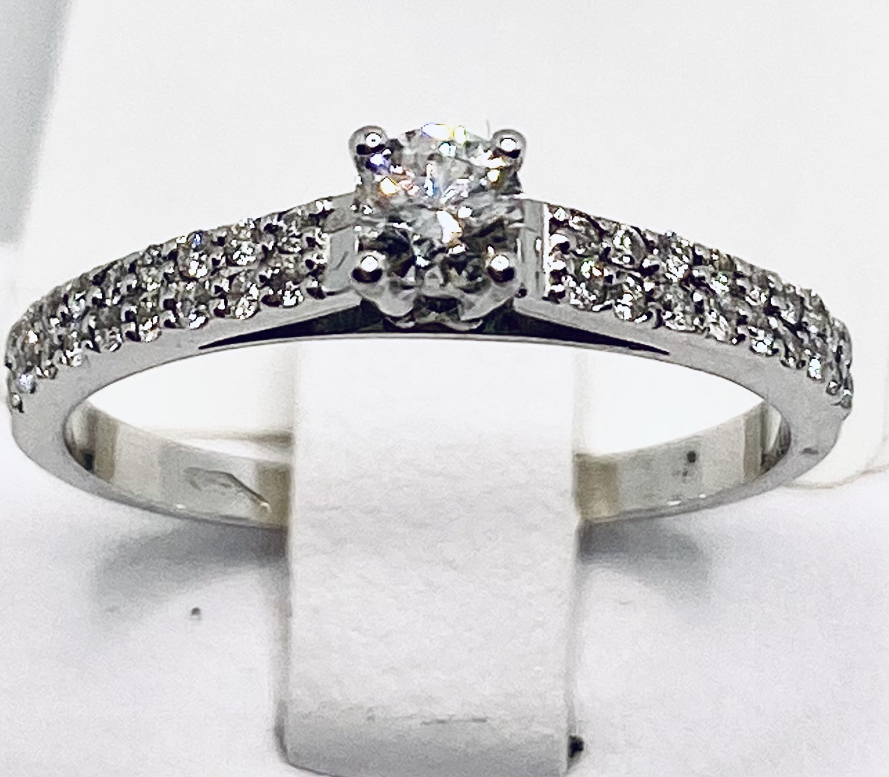 LOVE Gold And Diamonds Solitaire Ring Art.AN1302