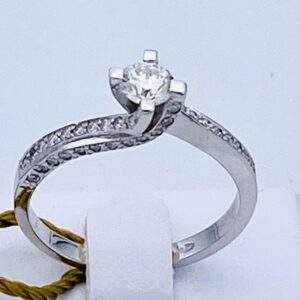 Anello solitario oro bianco ABBRACCI diamanti ART. AN1949