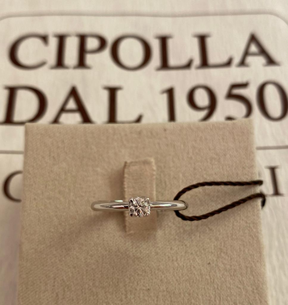 anello-solitario-oro-bianco-750