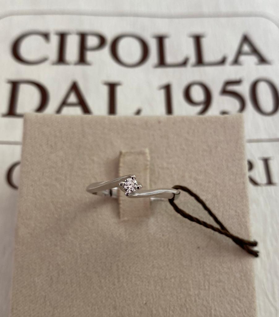 anello-solitario-oro-bianco-750