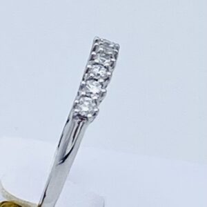 Anello veretta in oro bianco 18 kt  e diamanti ART. AN1114
