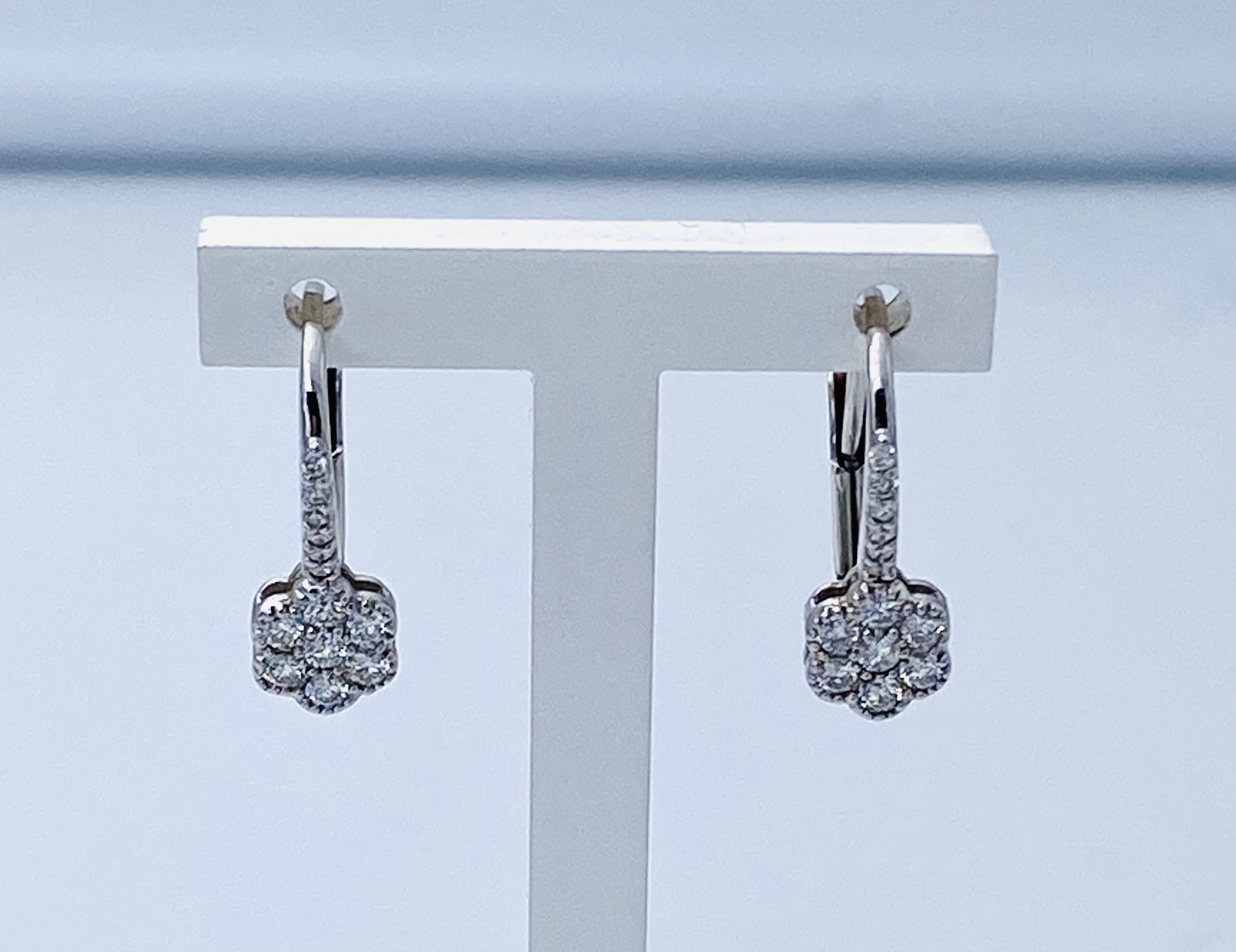750% white gold earrings and Fiore Diamonds Art. OR564