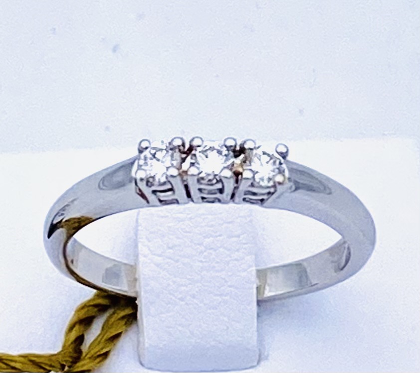 Anello trilogy oro bianco 750% e diamanti  NOTE D’AMORE ART. AN1401