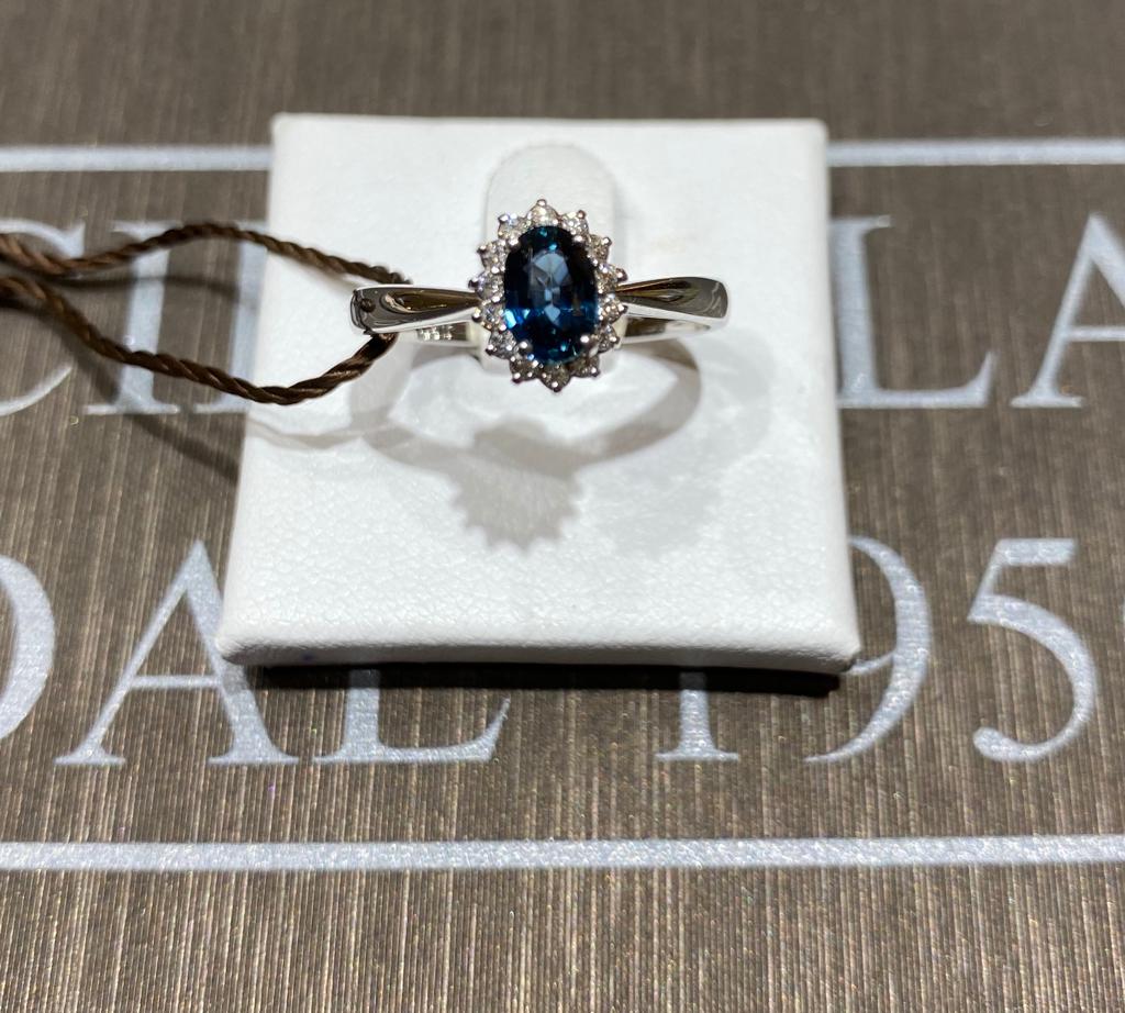 Blue Sapphire Ring White Gold