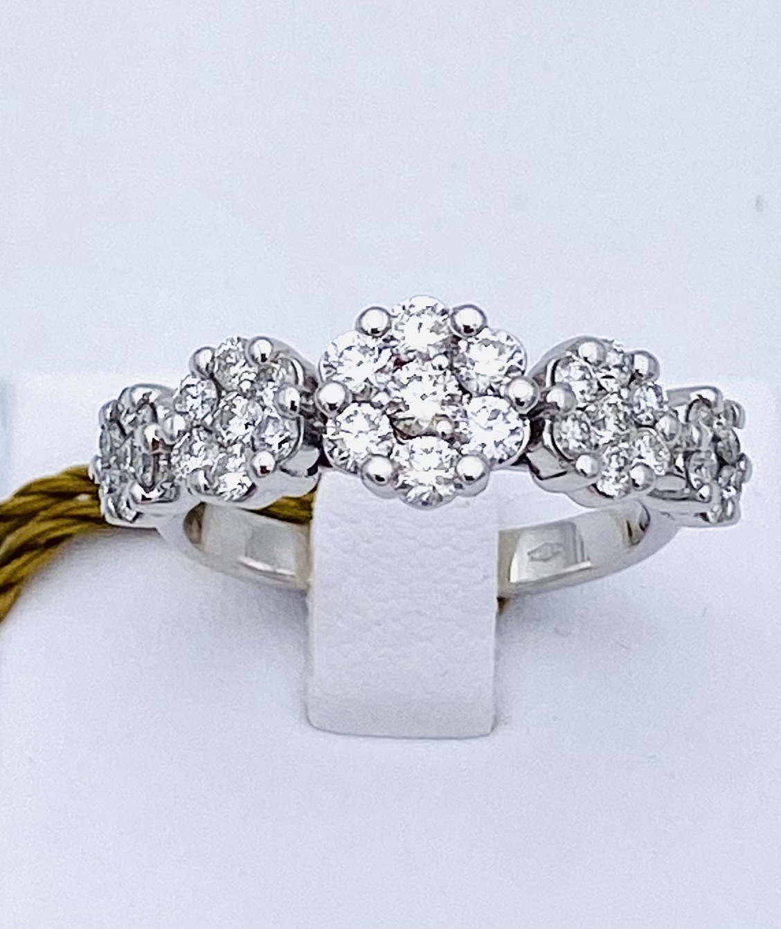 18 kt white gold diamond veretta ring ART. AN1089