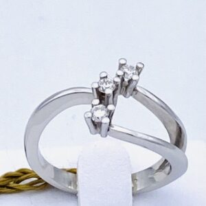 Anello trilogy di diamanti in oro bianco 750% ART. AN536