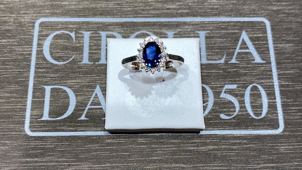 White Gold Sapphire Ring