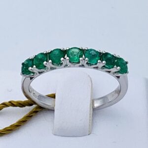Emerald ring in white gold cod. ART. 326116R03W