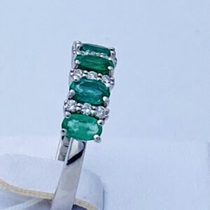 Anello smeraldo diamanti oro bianco GEMME art. 243160