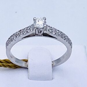 Anello solitario oro  bianco 750% e diamanti Art.AN1570