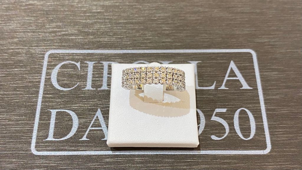 Anello maglia morbida oro bianco e diamanti art. AN1813