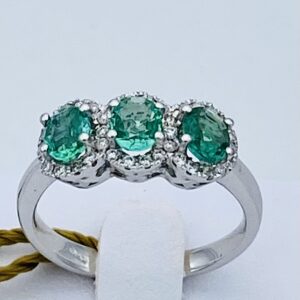 Emeralds and diamonds ring in white gold 750 %ART. AN1869