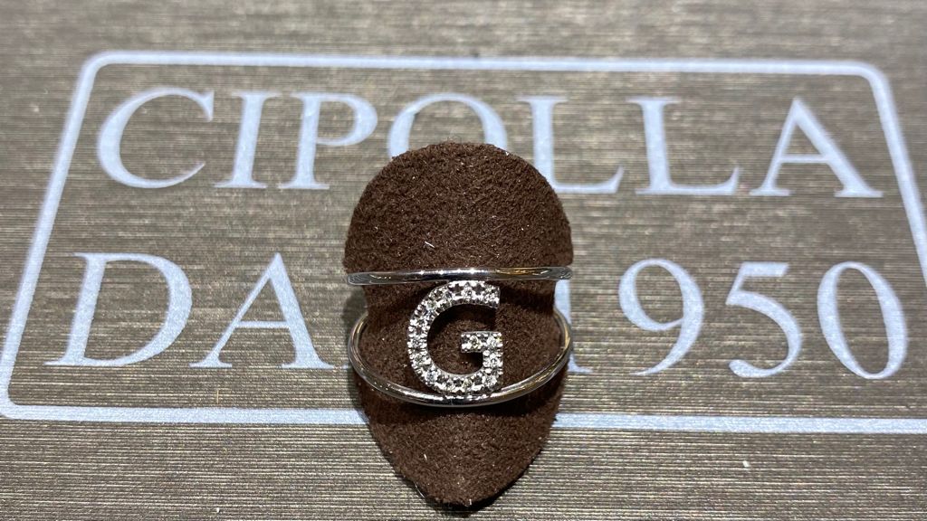 anello iniziale G oro bianco  750% diamanti 0,09  ct colore F/vvs1