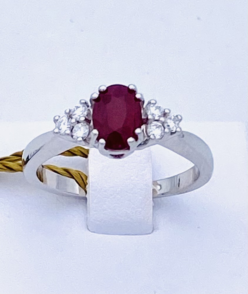 GOLD RING 750% RUBY and DIAMONDS Art. AN1899