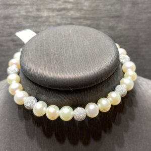 bracciale perle freshwater mm 6-6,5 chiusura oro bianco 750% sfere oro bianco 750%