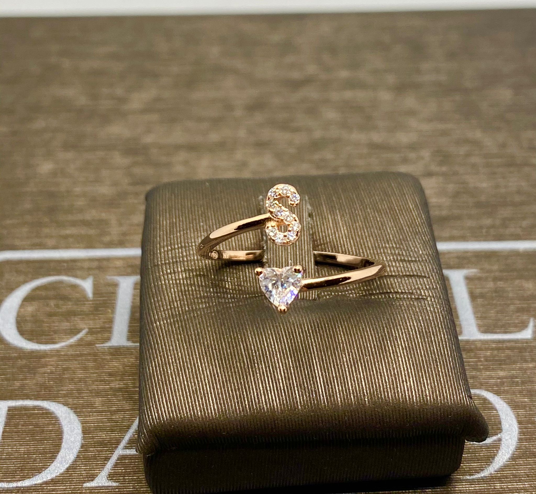 anello  iniziale  S argento 925% rose gold cristalli bianchi