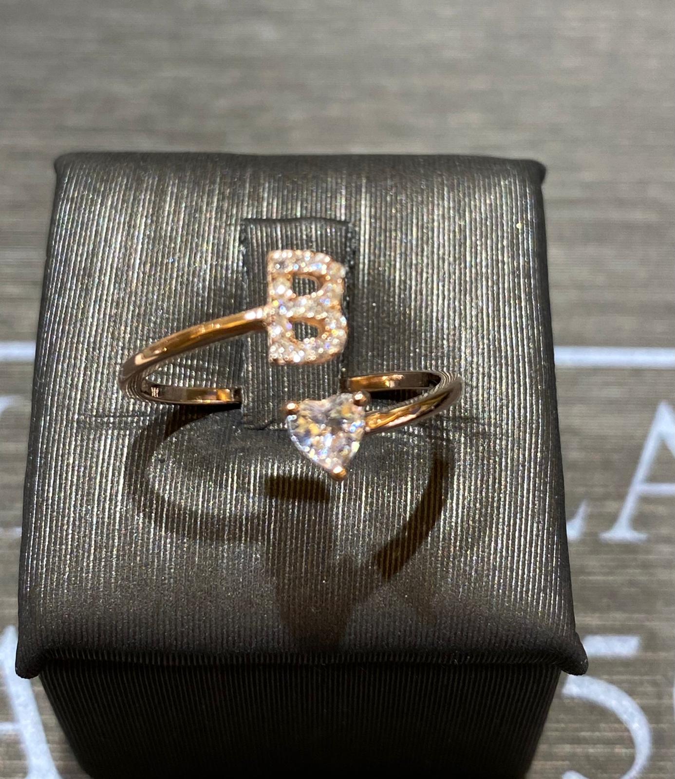 Anello iniziale B argento 925% rose gold e cristalli bianchi