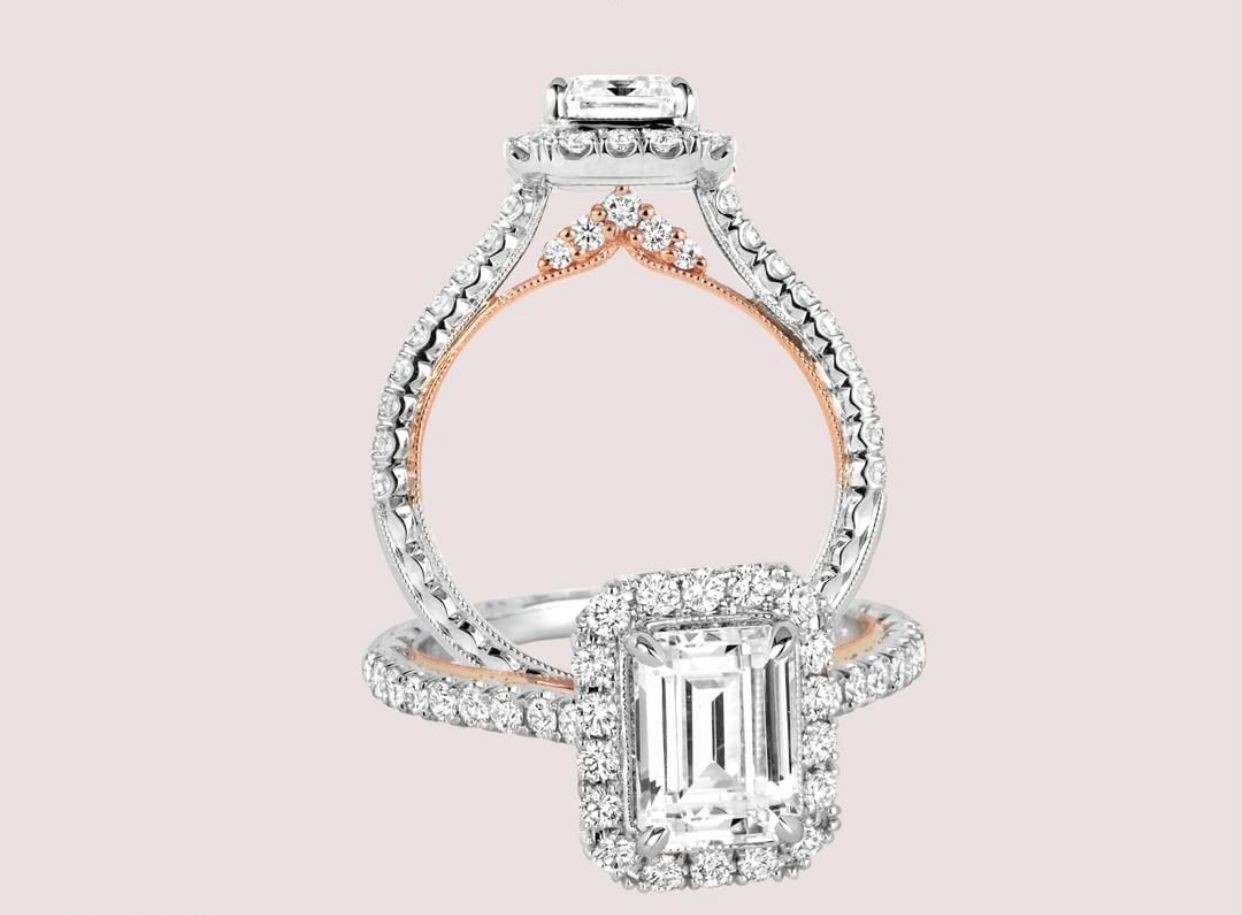 Gold and diamonds solitaire ring GIA AMERICA art.24/21