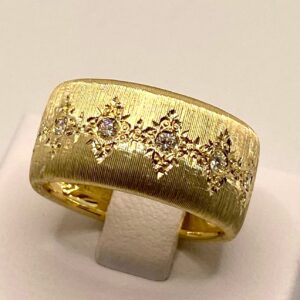Anello  in oro satinato e diamanti art.MS1007G
