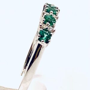 Anello veretta di smeraldi e diamanti art.AN2022