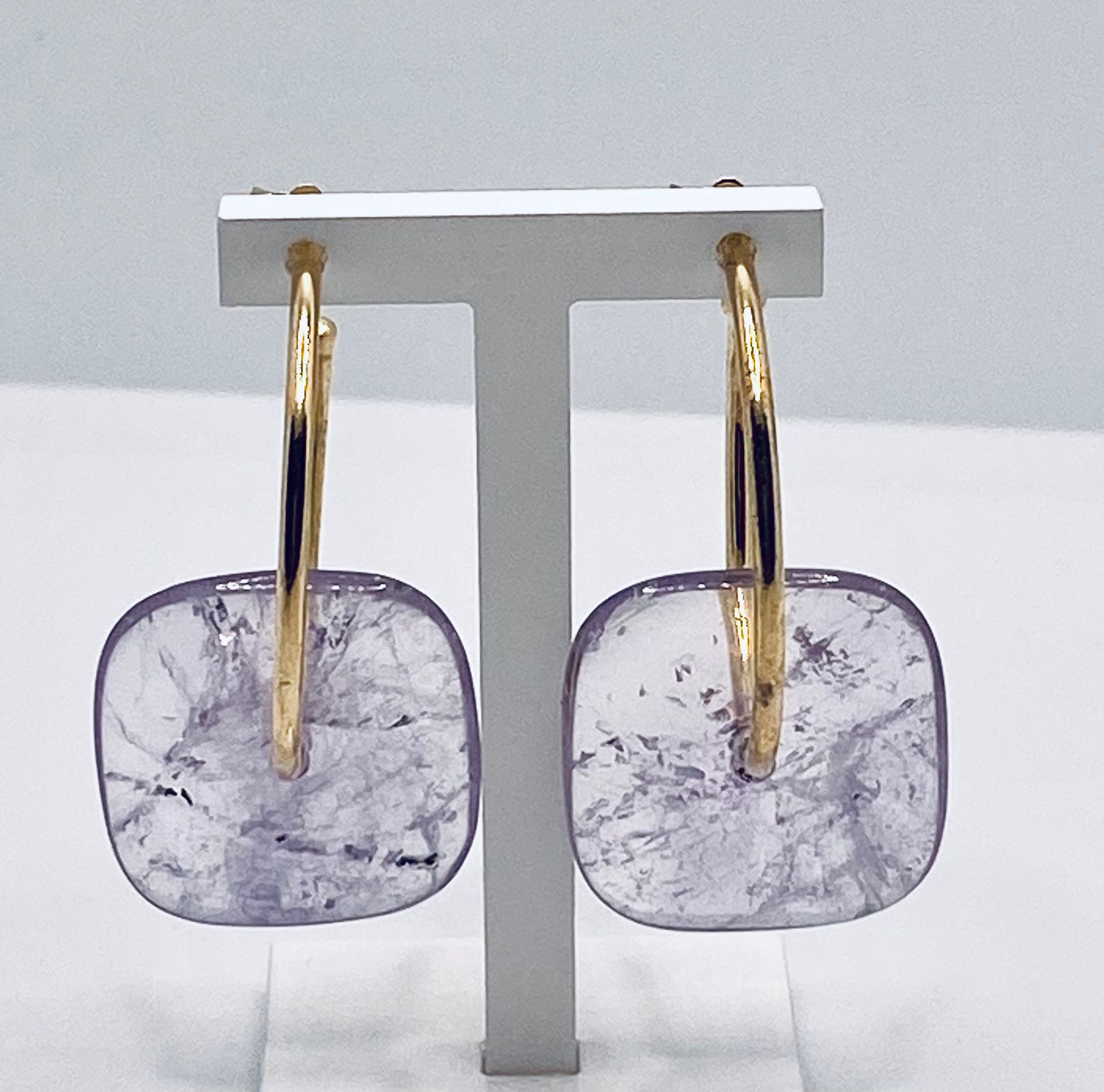 Bronze earrings with amethyst art.BRCP1