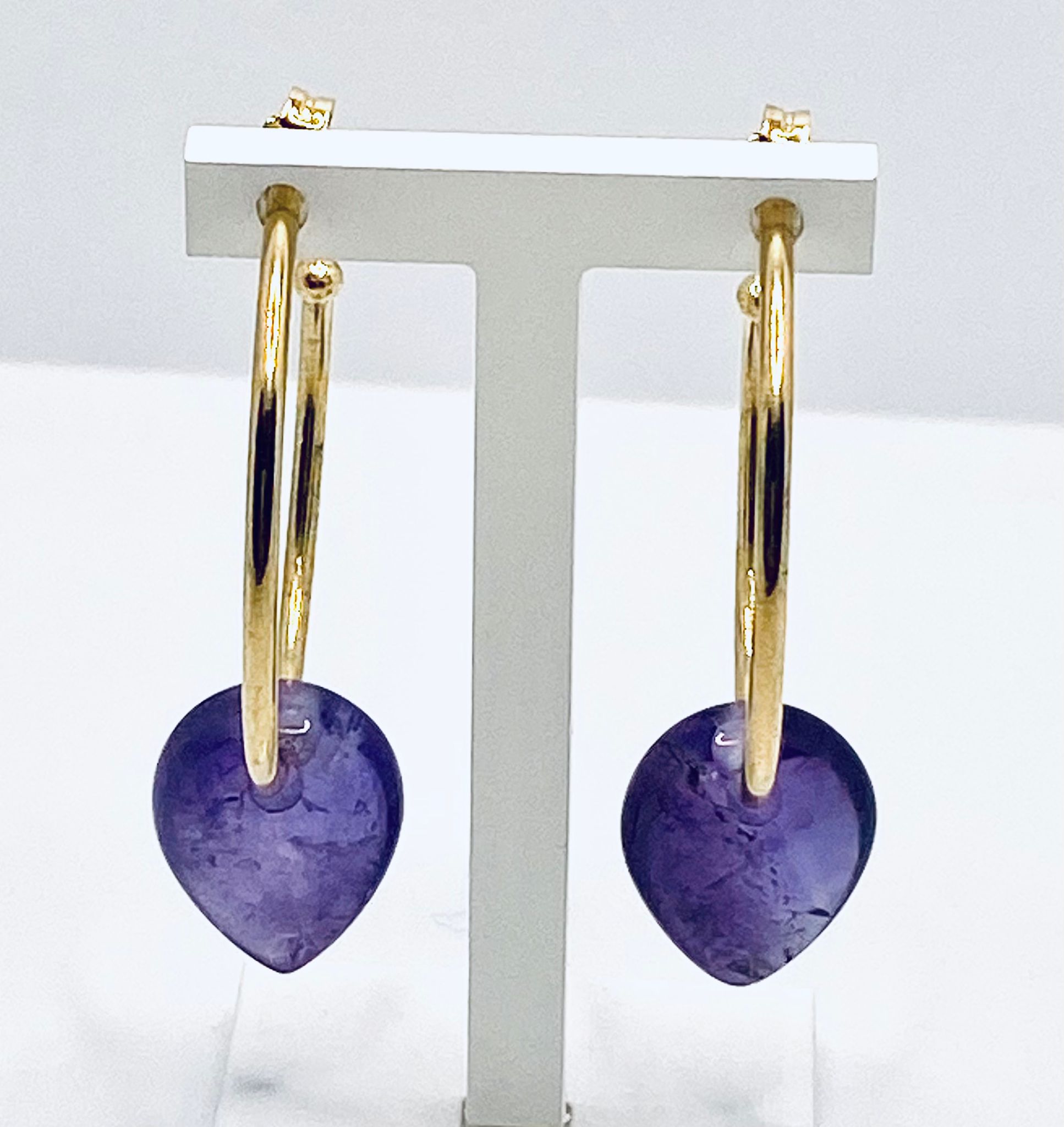 Bronze earrings with amethyst art.BRCP4