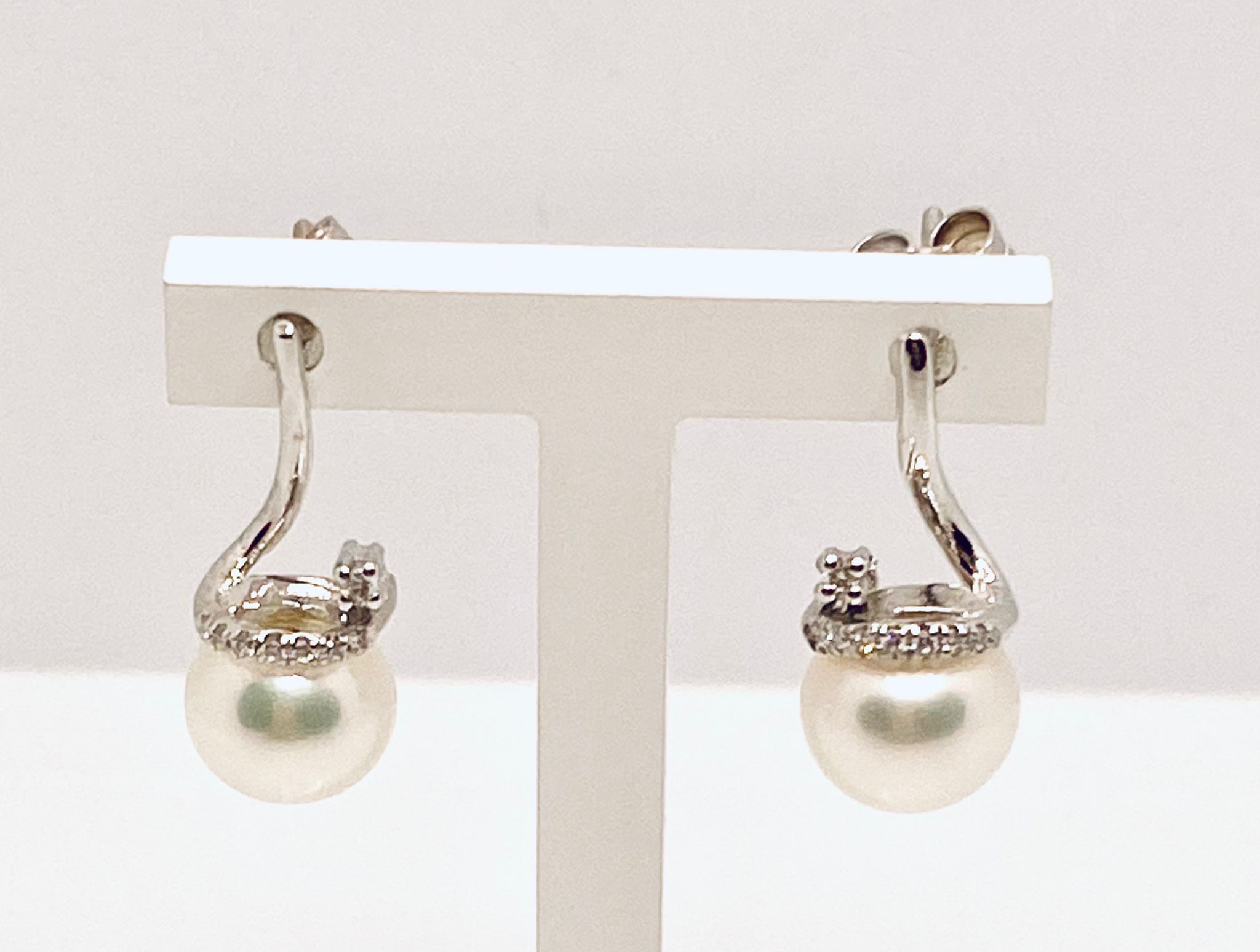 Earrings of pearls and diamonds art.ORP192-1
