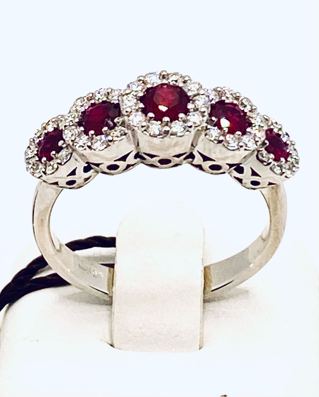 Ring with diamonds and rubies art. AN2275