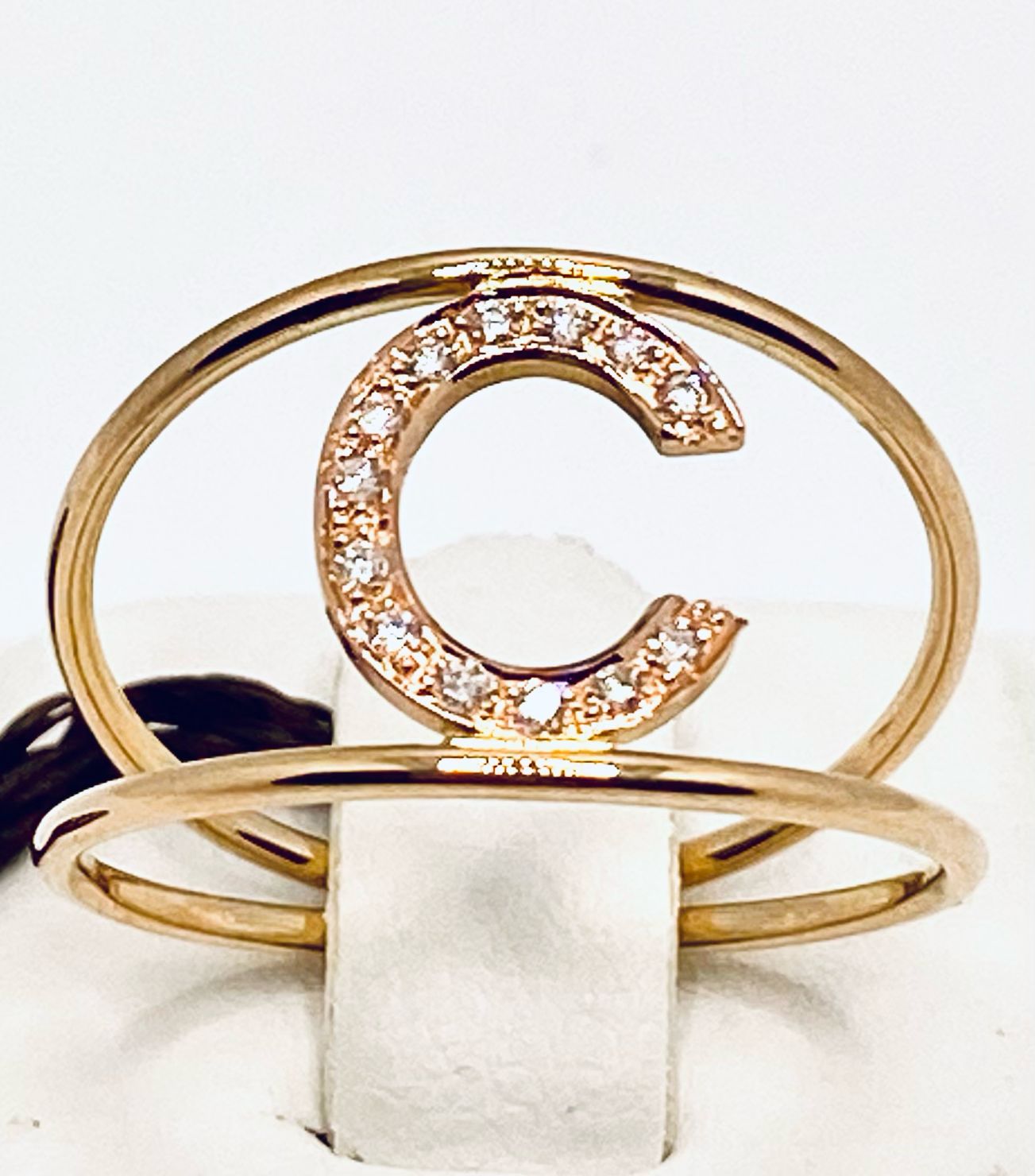 Initial ring in rose gold art. AN-C R