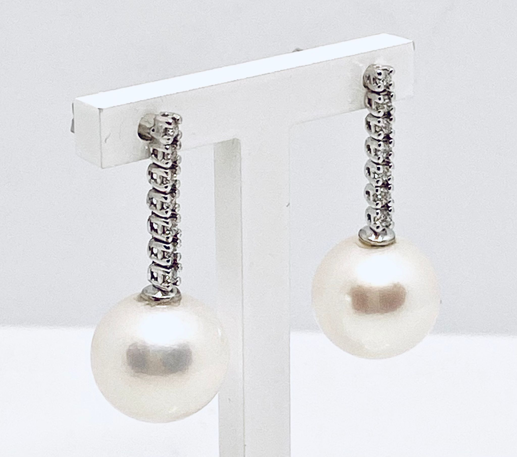 Earrings of pearls and diamonds art.ORP217