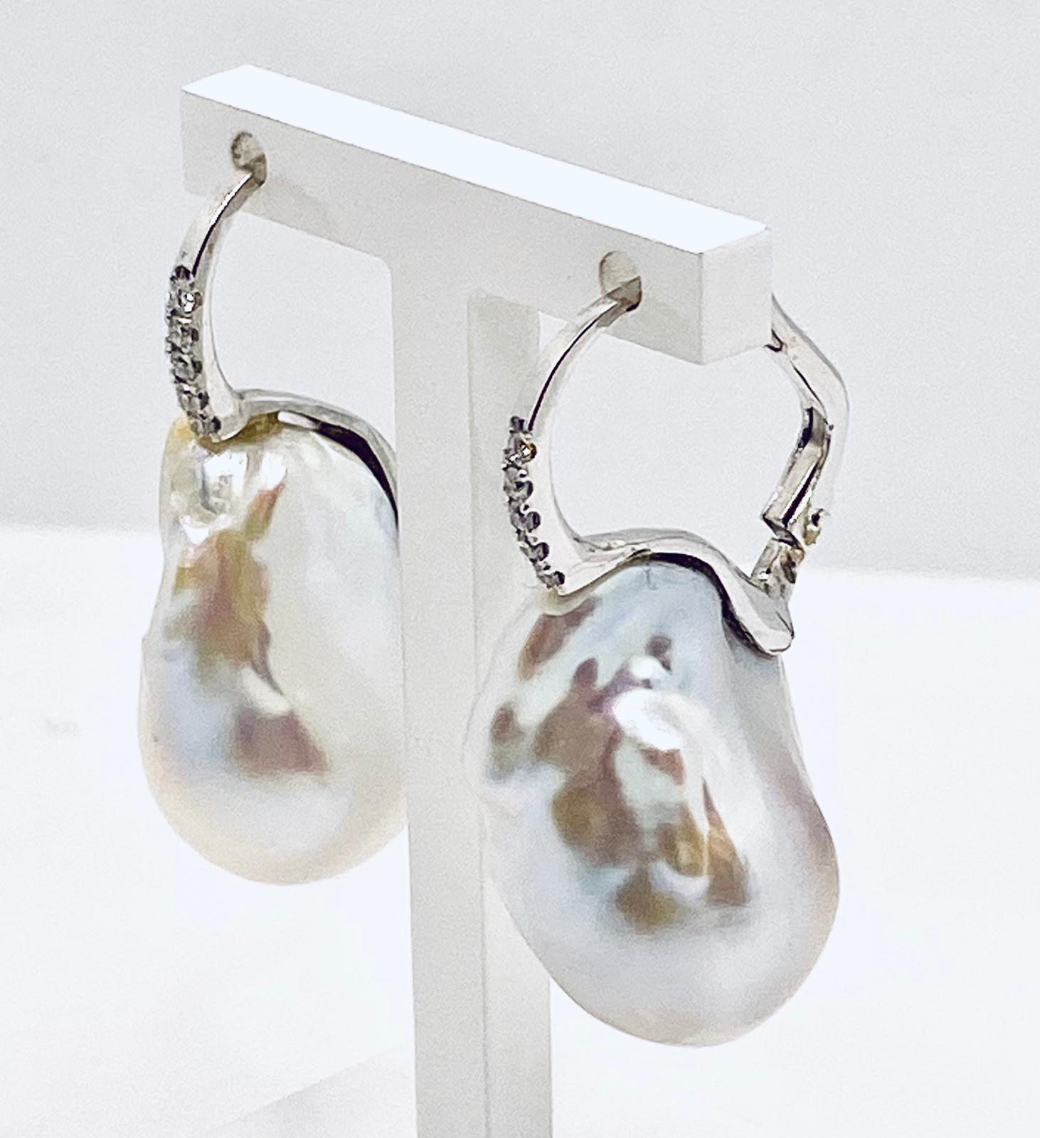 Earrings of pearls, skirmishes and diamonds art.ORP170