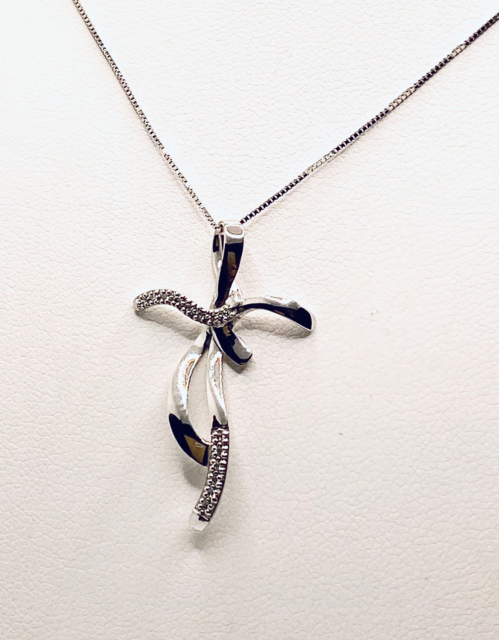 Cross pendant with diamonds art.CC1517