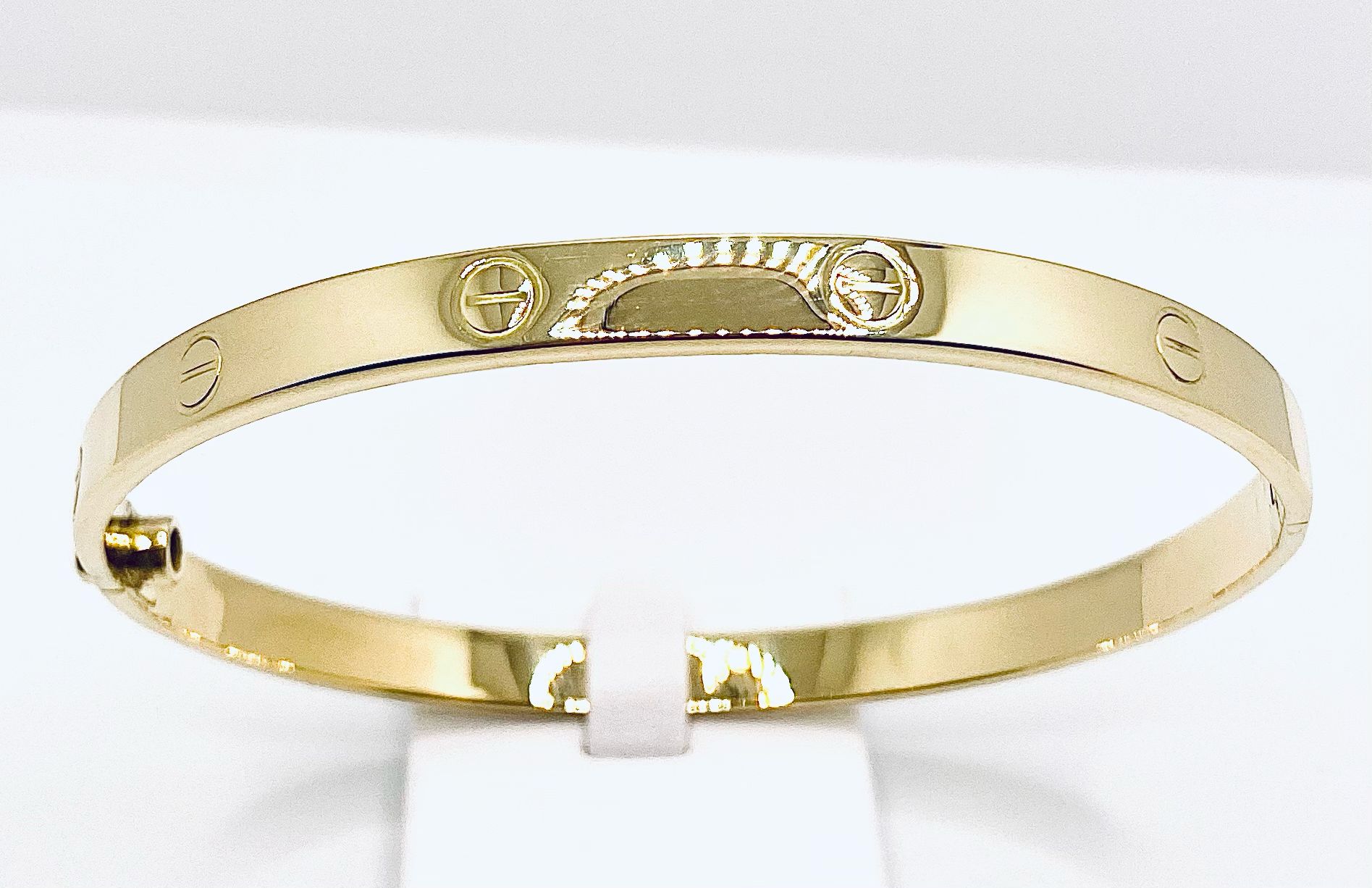 Rigid bracelet in yellow gold 750% art.BRR4