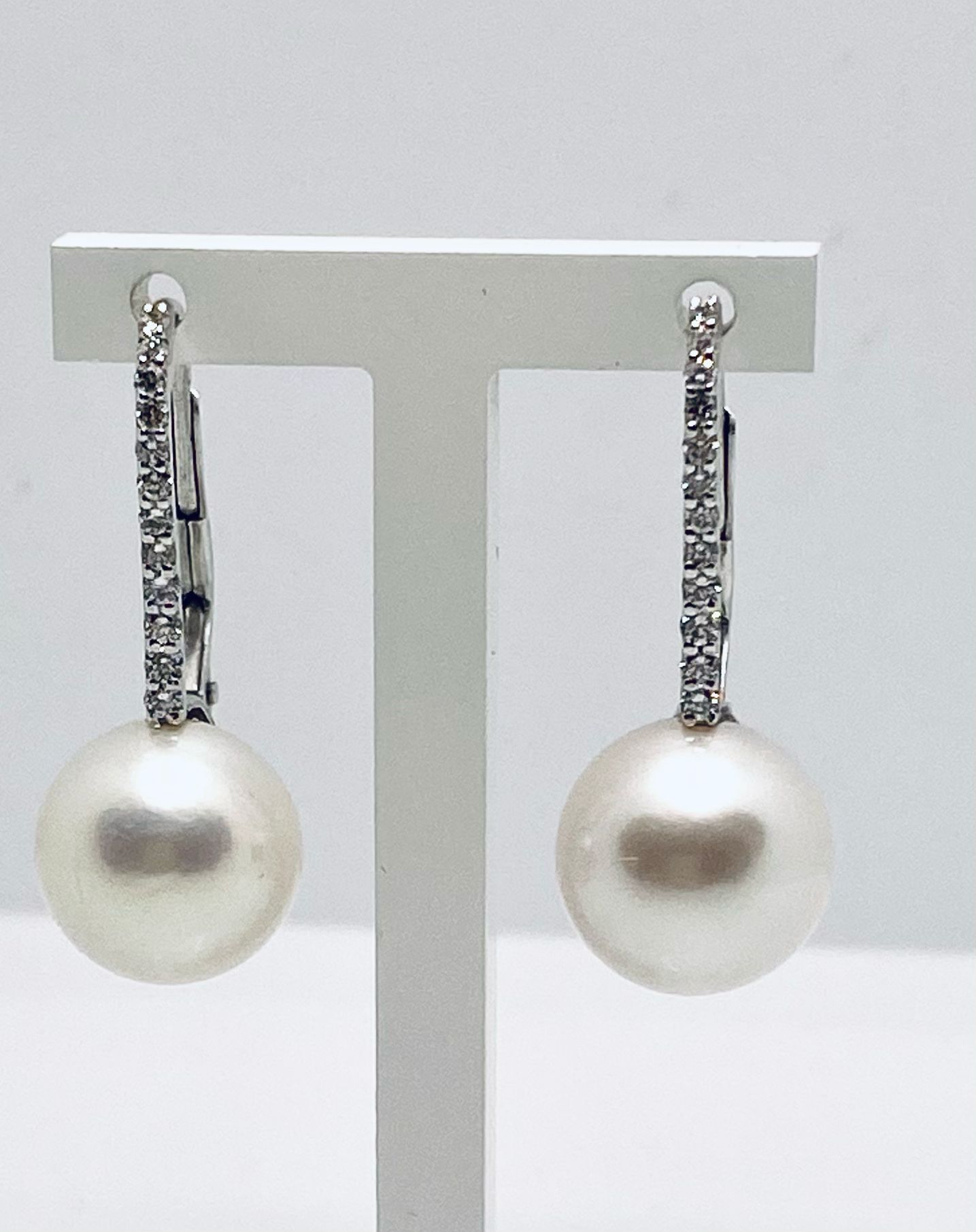 Earrings of pearls and diamonds art.ORP247