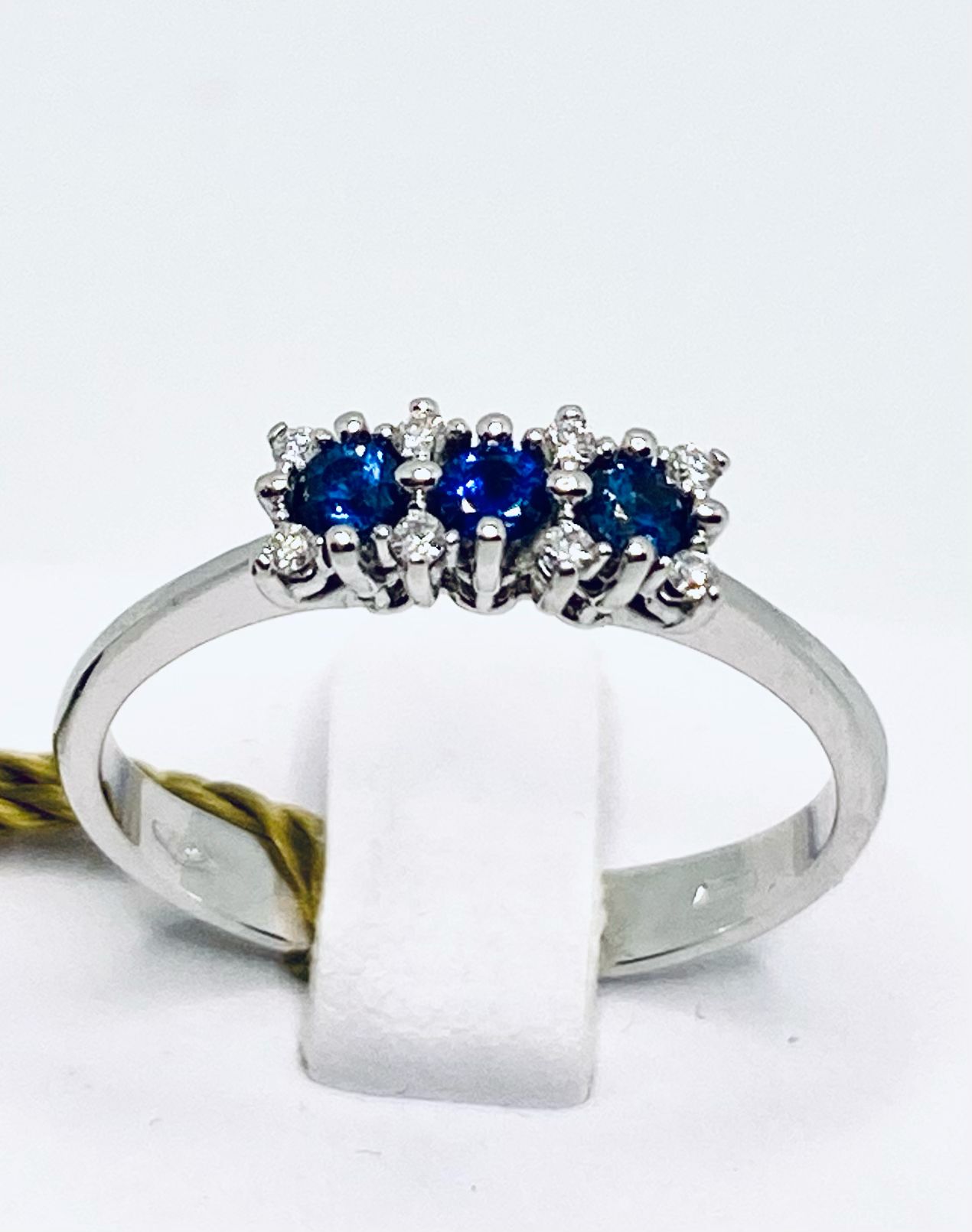 Trilogy ring with sapphires and diamonds Art. AN928