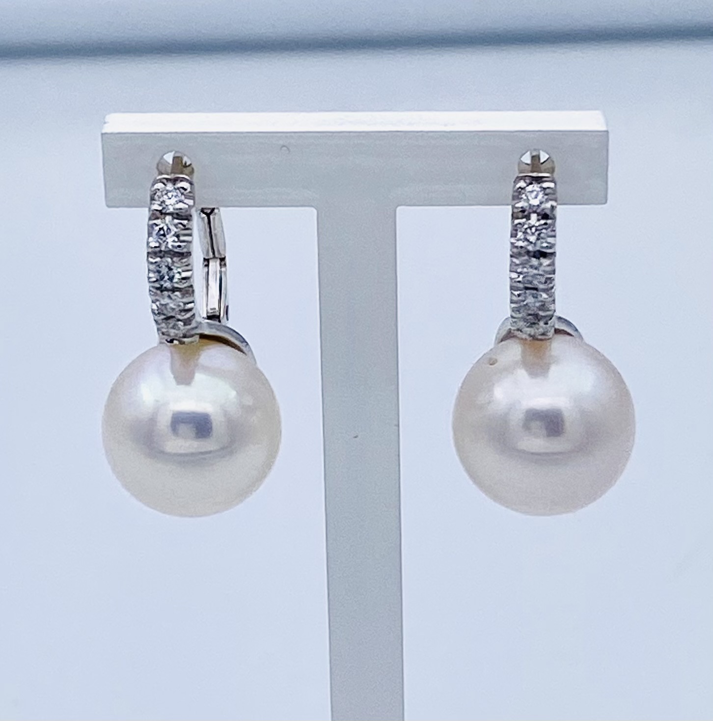 Pearl earrings white gold 750% diamonds art.ORP259-3