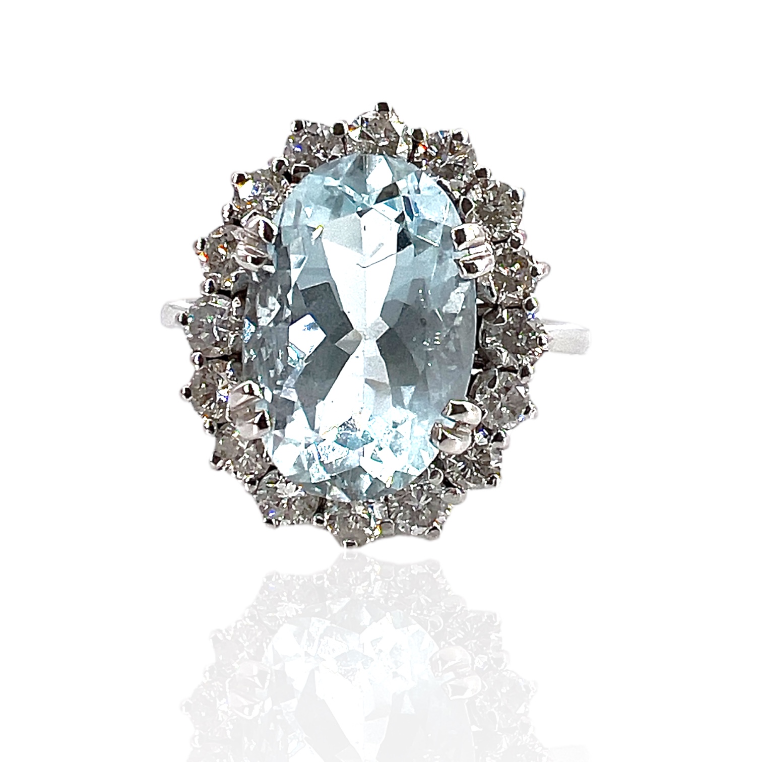 Ring with aquamarine and diamonds Art. ACQ001