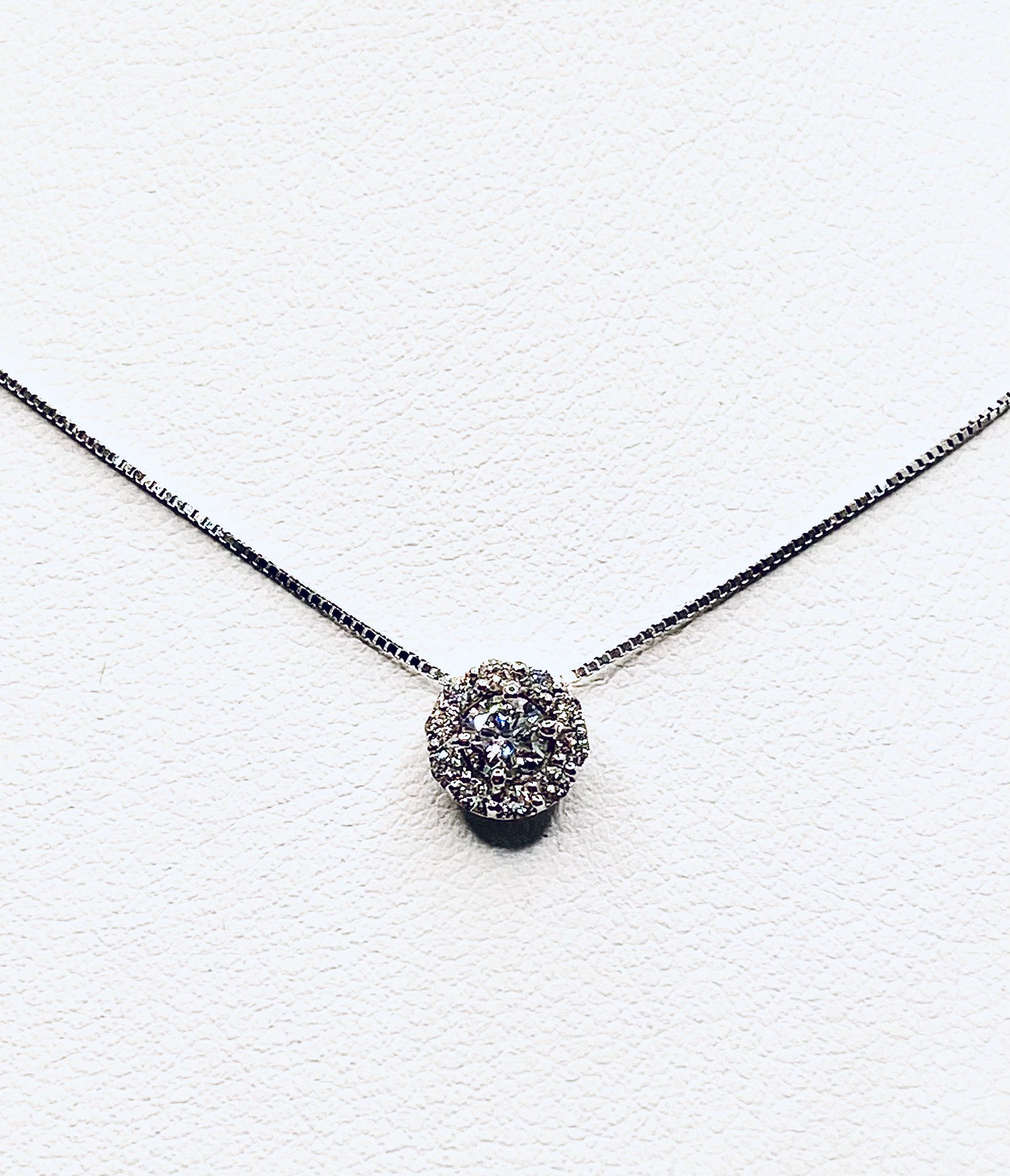 Pendant point diamond light art. CD585
